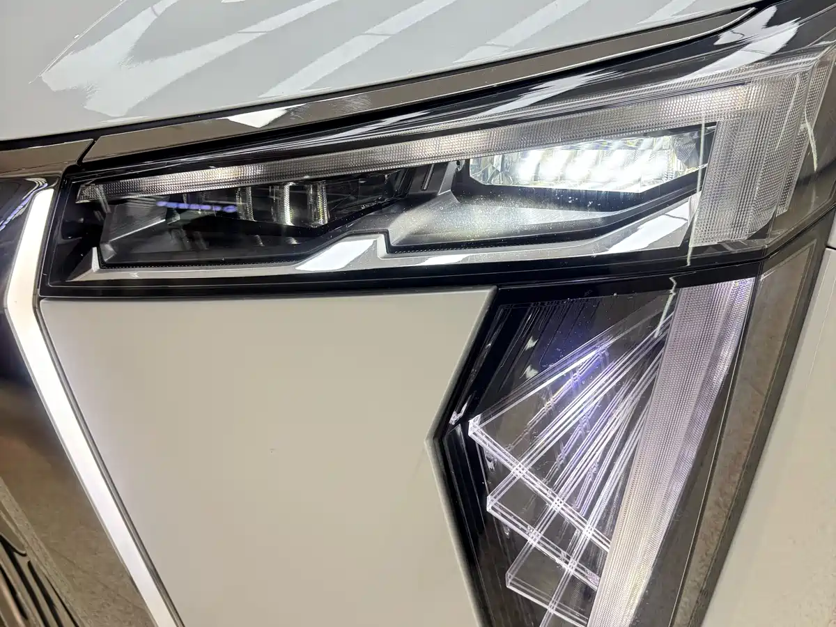 GAC Trumpchi Trumpchi M8 2023 Model Master Series 400T Flagship Edition фото 7