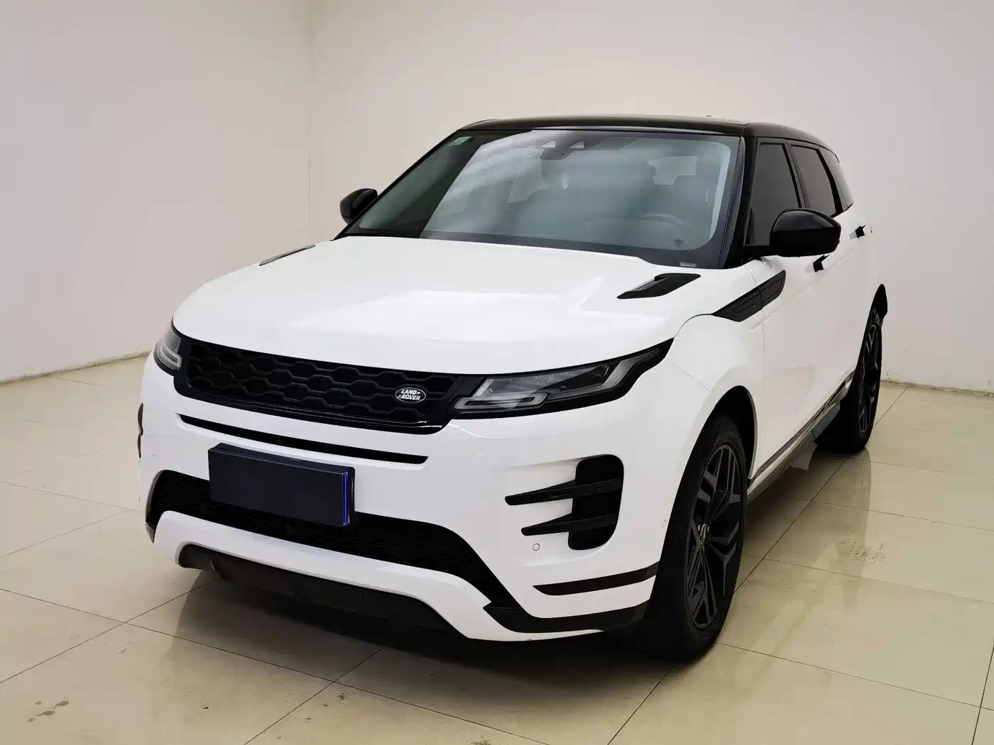 Land Rover Range Rover Evoque 2020 Model 249PS R-DYNAMIC S Gloss Black Sport Edition