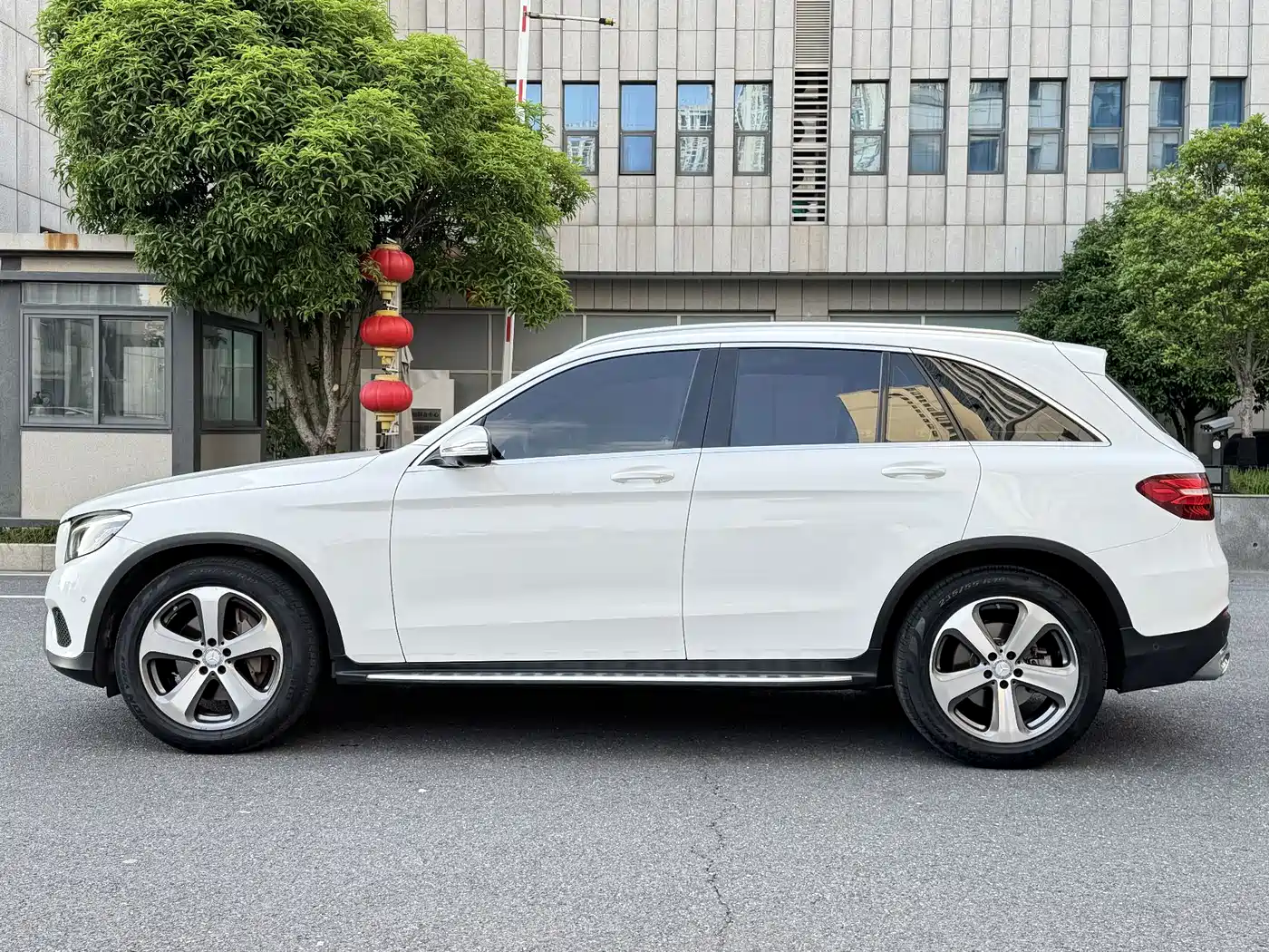 Mercedes-Benz GLC 2016 GLC 260 4MATIC Luxury фото 6