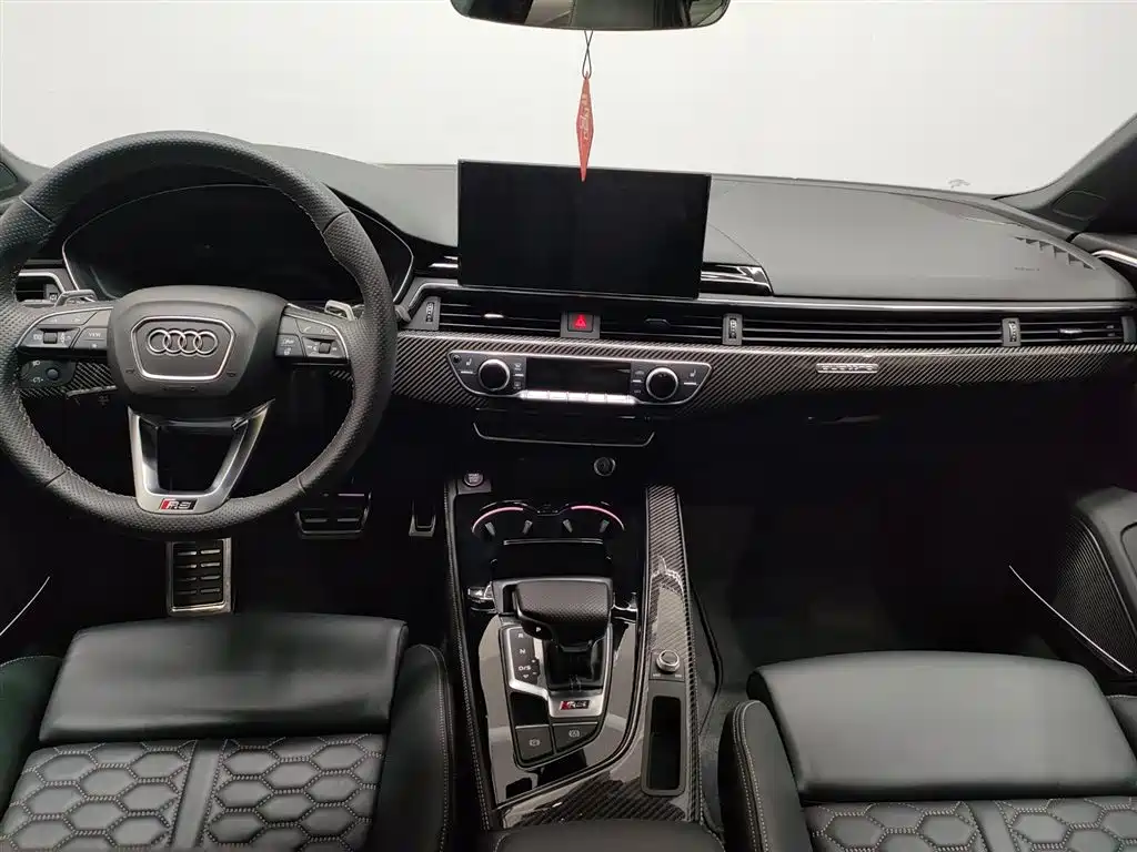 Audi RS 5 2023 Model RS 5 2.9T Sportback Dark Gold Edition фото 6