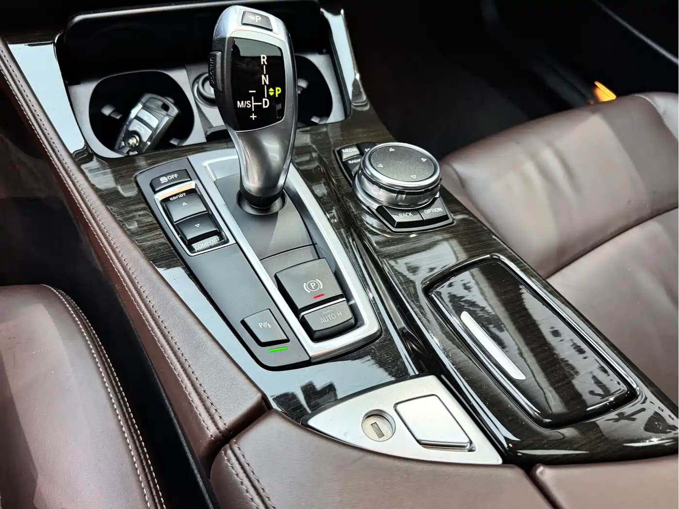 BMW 5 Series 2014 525Li Luxury Design Package фото 17