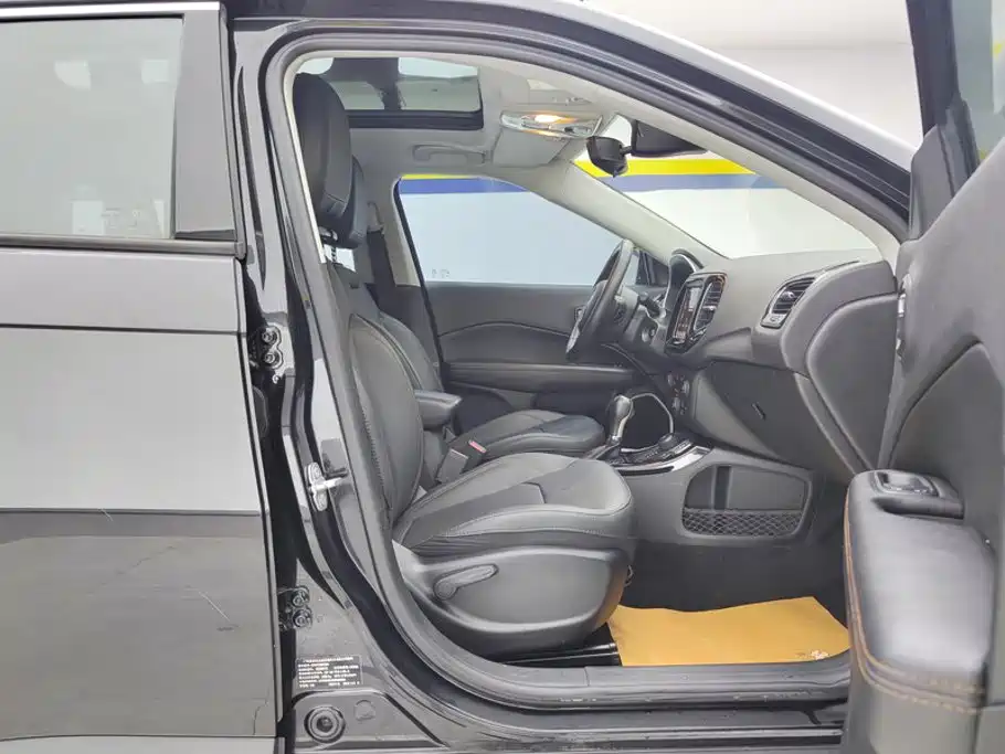 Jeep Compass 2020 2019 220T Automatic Family AWD