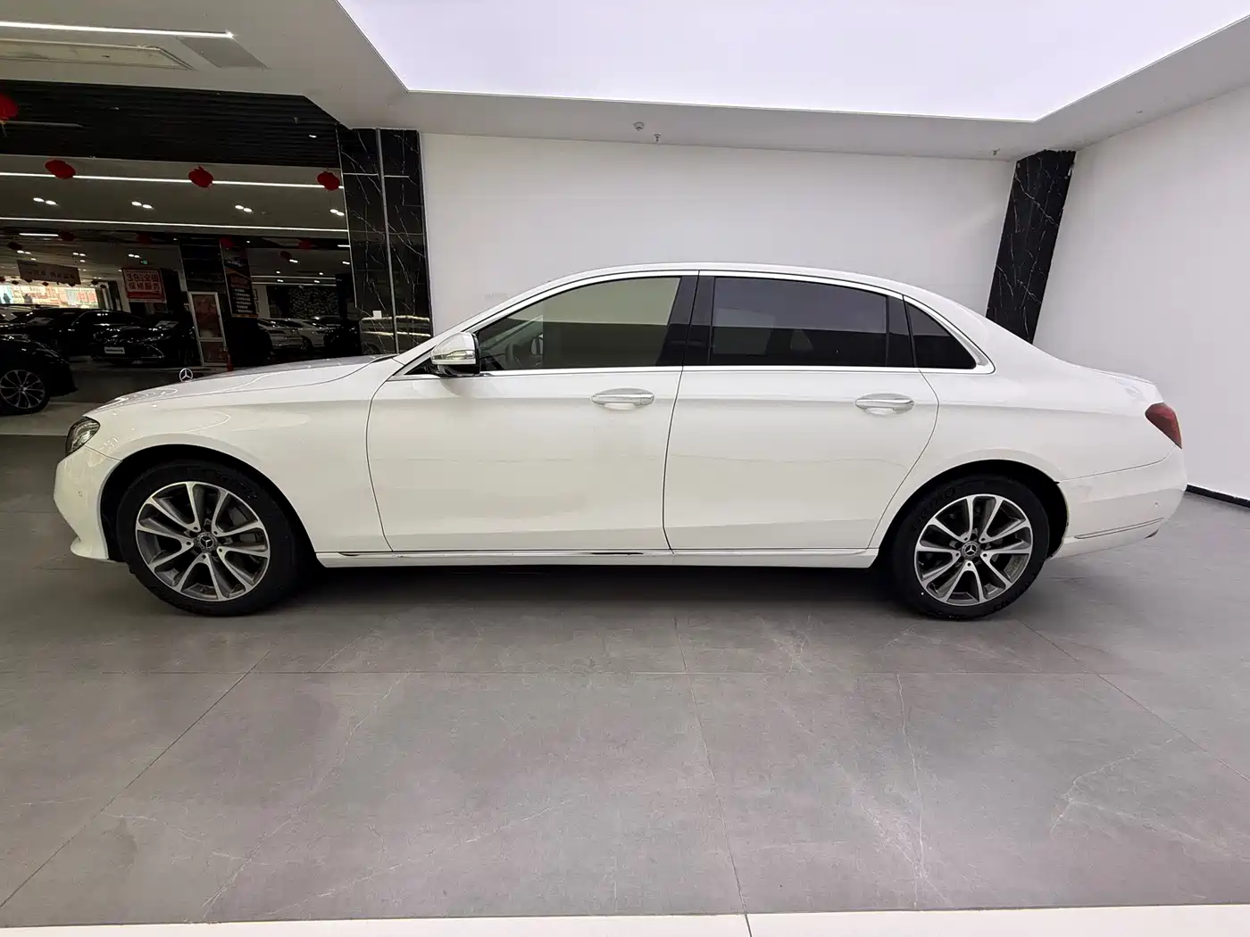 Mercedes-Benz E-Class 2019 Facelift E 300 L Fashion фото 5