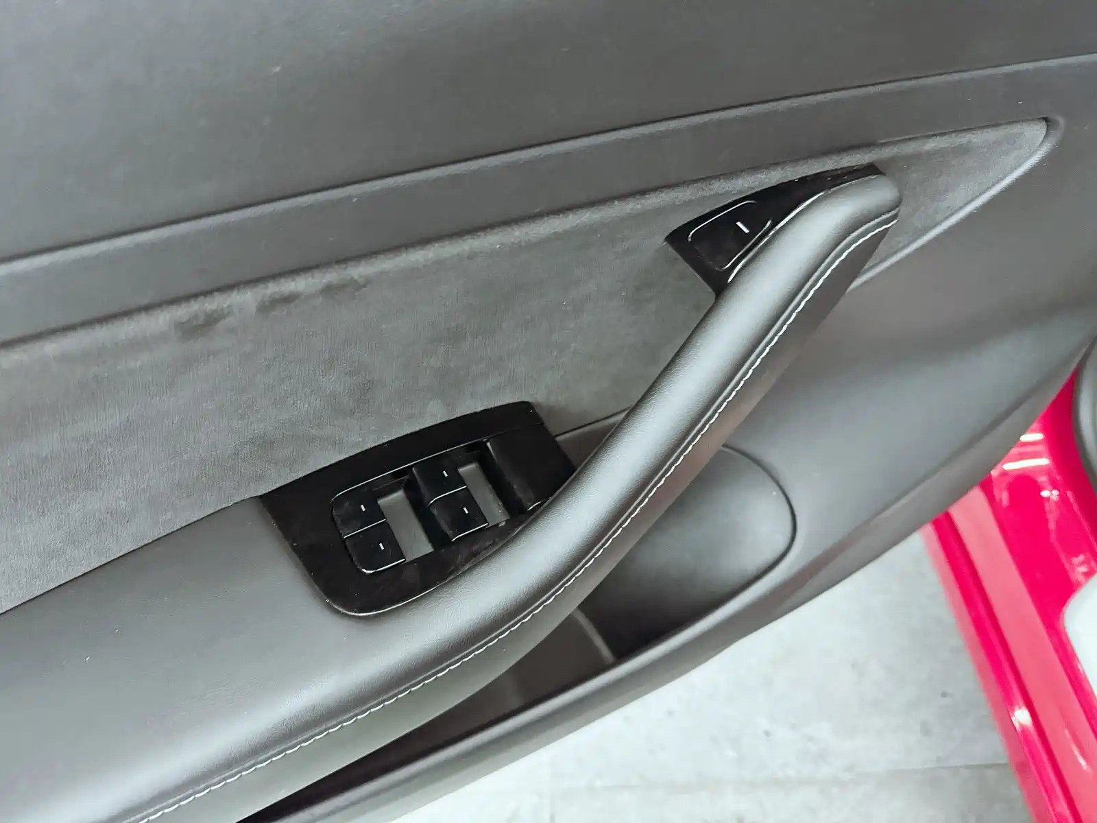 Photo 16 - Tesla Model 3
