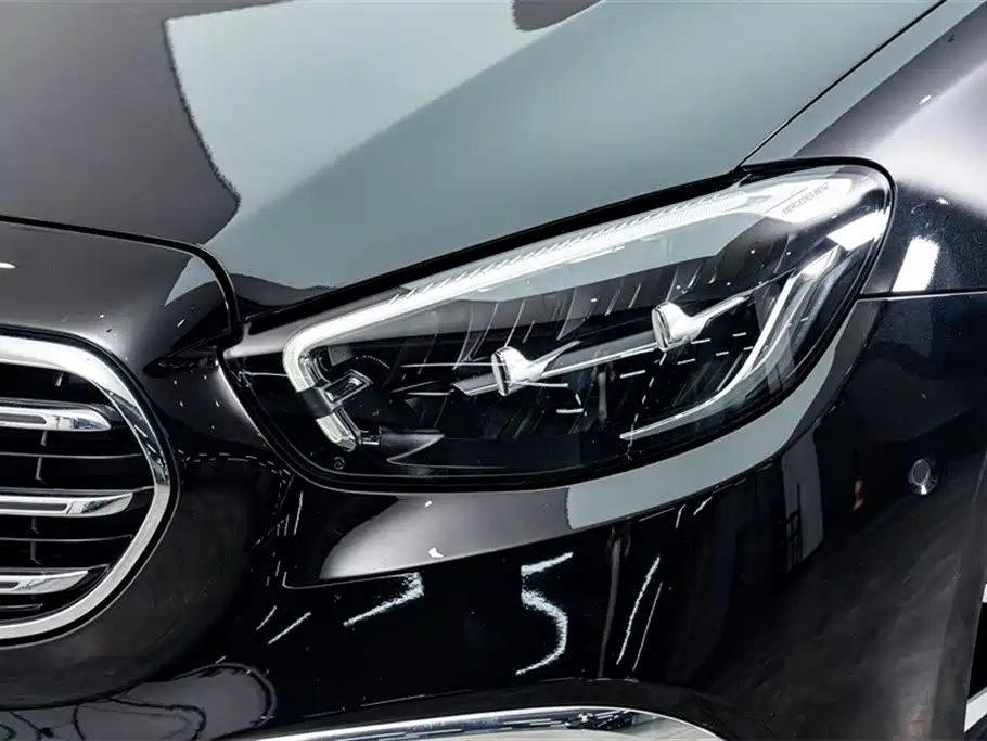 Mercedes-Benz E-Class New Energy 2022 Facelift E 350 e L Plug-in Hybrid Sedan фото 4