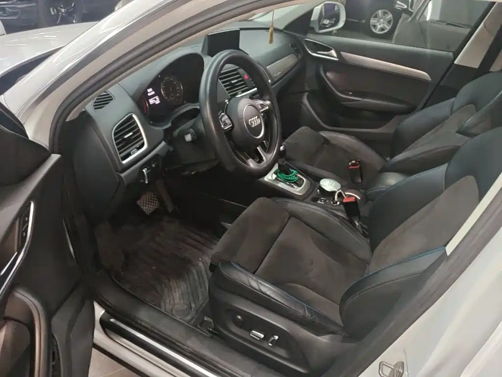 Фото 16 - Audi Q3