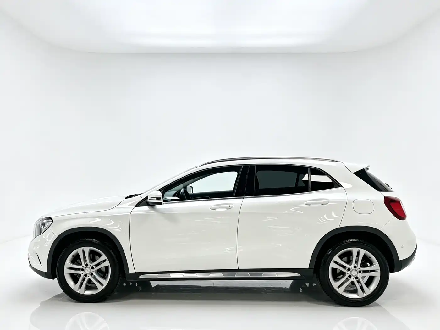 Mercedes-Benz GLA 2015 GLA 200 Dynamic фото 6