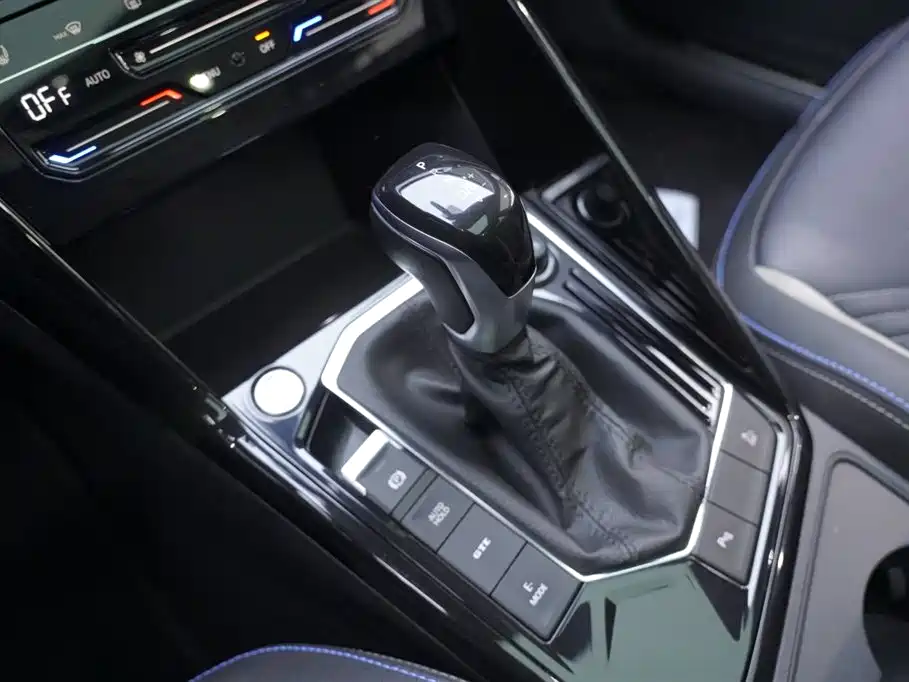 Volkswagen Tayron GTE Plug-in Hybrid 2020 Model 1.4T Luxury фото 10