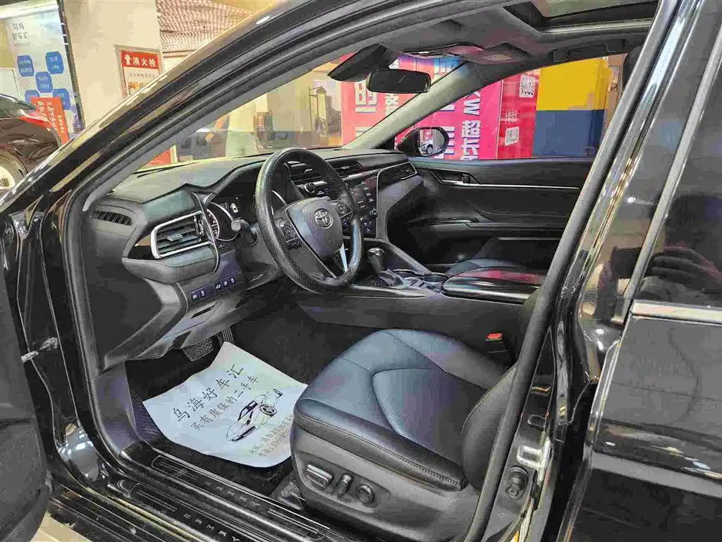 Toyota Camry 2018 2.5G Luxury Edition фото 3