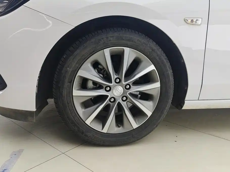 Buick GL6 2023 2021 323T Mild Hybrid Connected Luxury