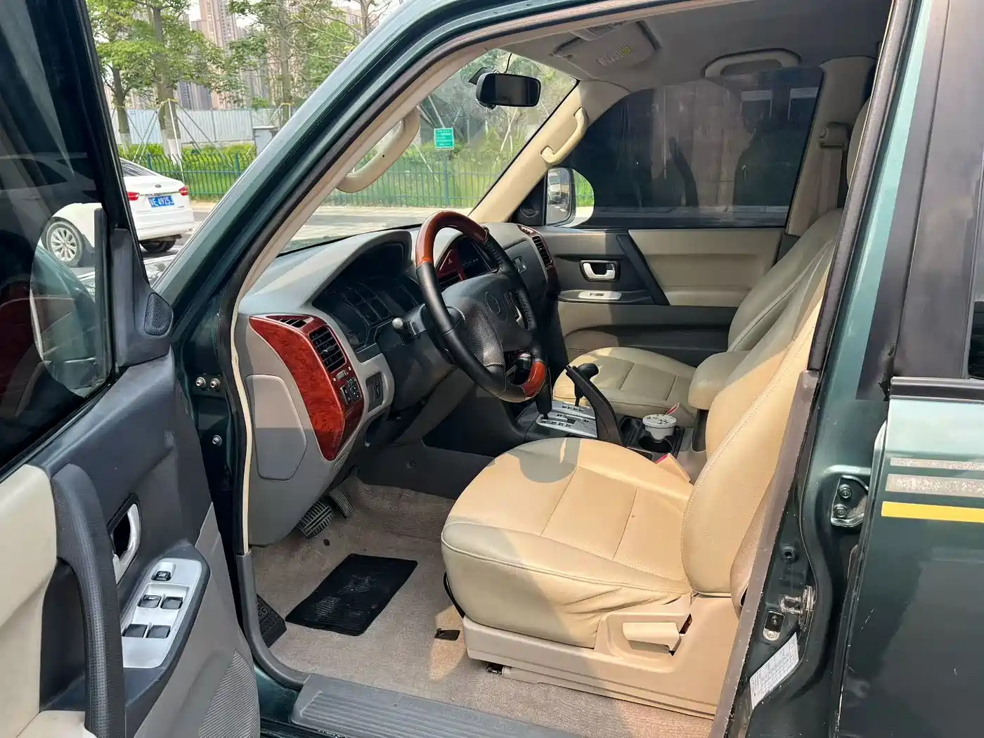 Mitsubishi Pajero 2008 V73 3.0L AT GLS фото 6
