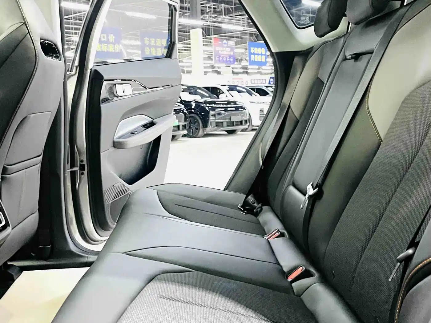 Changan Oshan Z6 2023 2023 Blue Whale 1.5T DCT Smart Premium
