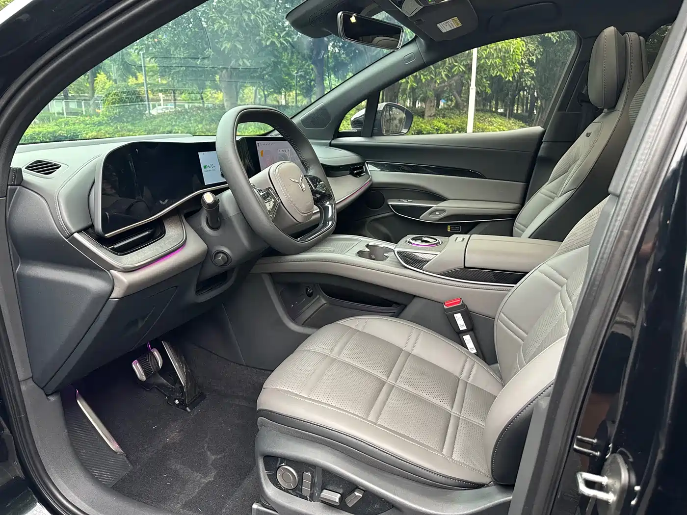 Hongqi Tian Gong 08 2025 680 Ultra AWD фото 9