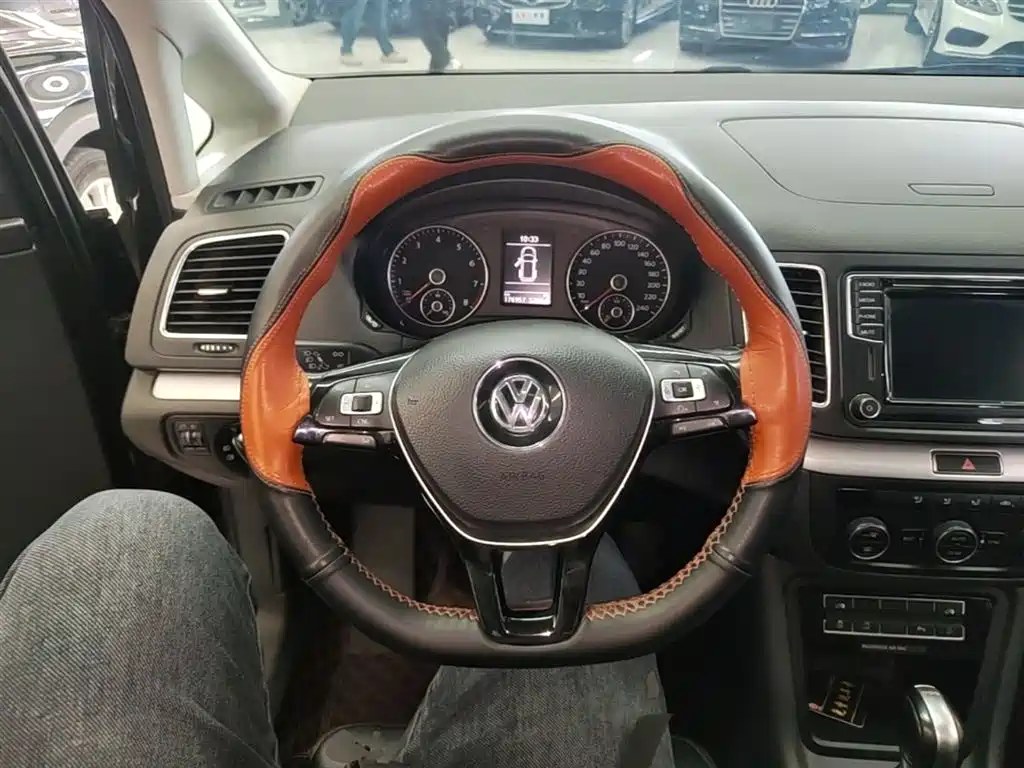 Volkswagen Sharan 2016 380TSI Comfort 7-seater фото 11