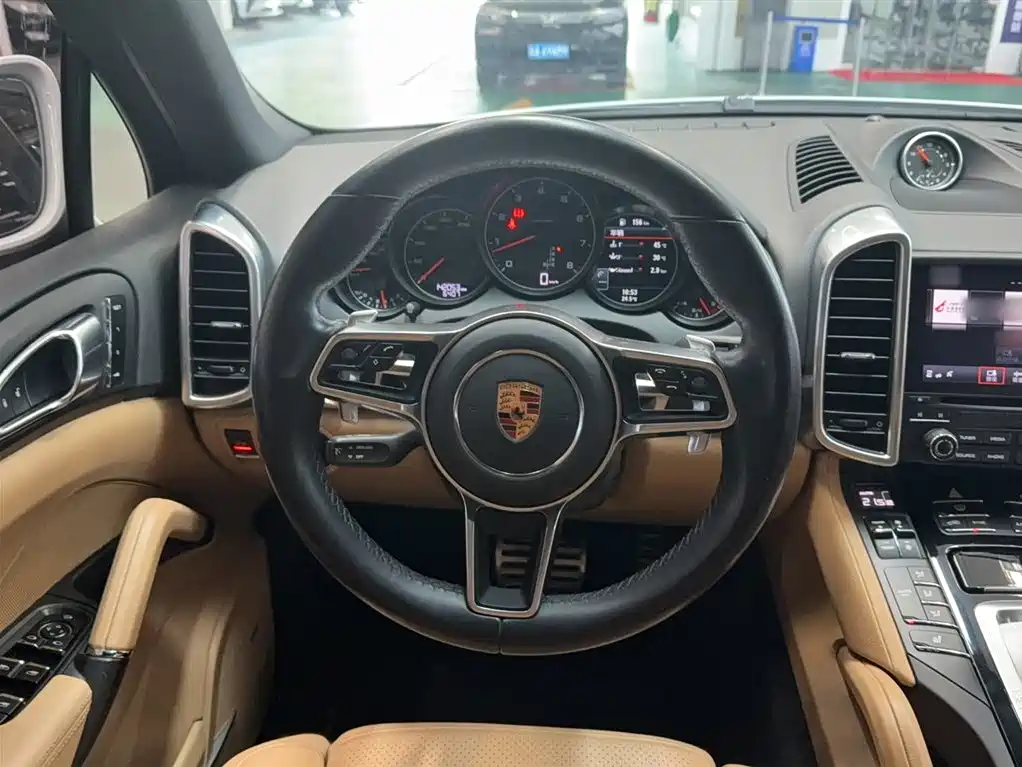Porsche Cayenne 2016 Cayenne Platinum Edition 3.0T фото 3