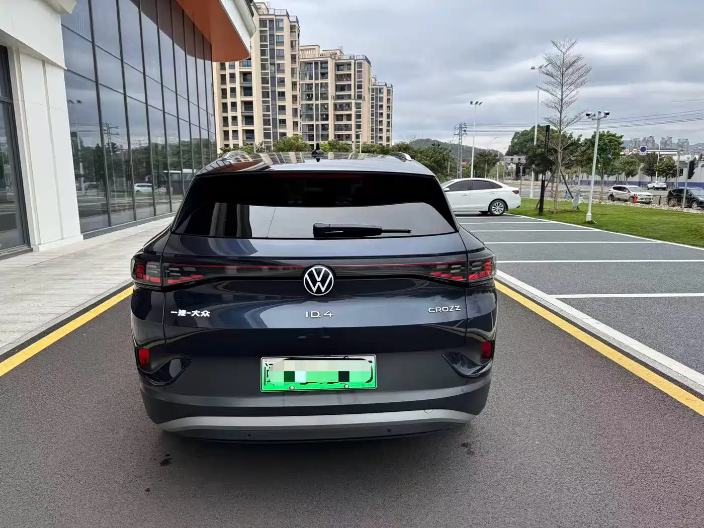 Volkswagen ID.4 CROZZ 2022 Standard Range PURE Edition фото 7