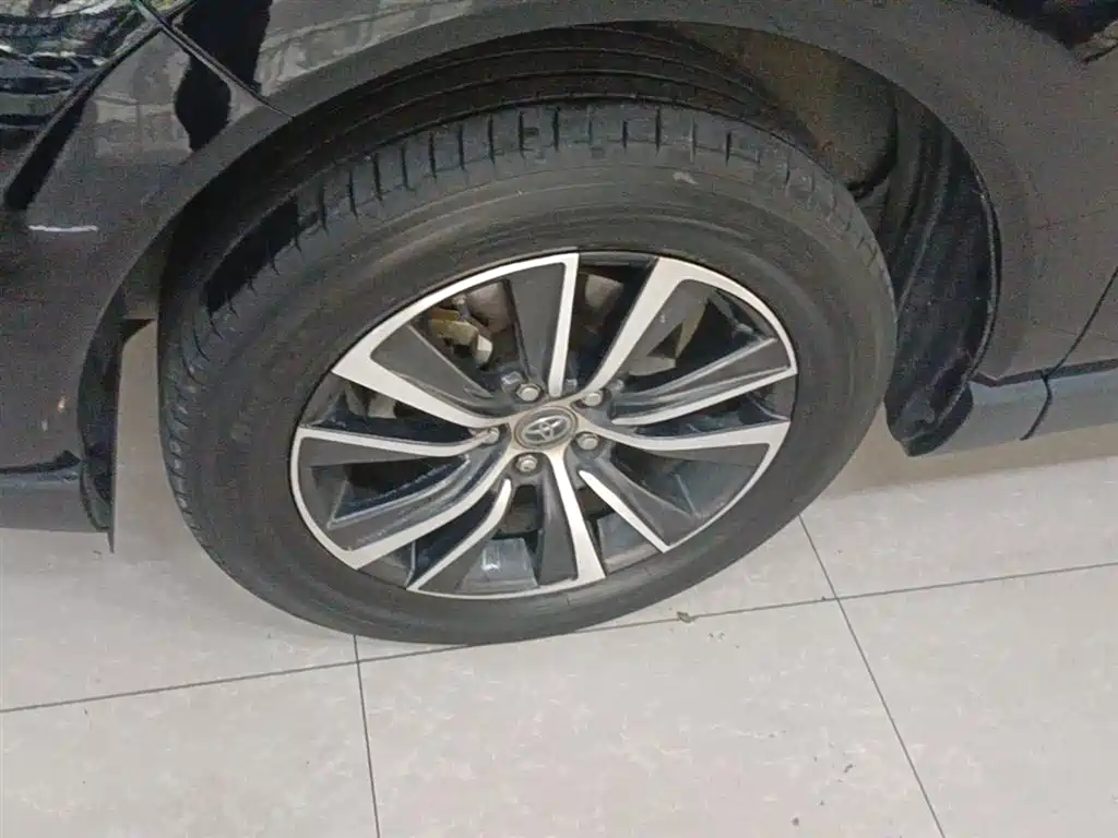 Toyota Lingfang HARRIER 2022 2.0L CVT 2WD Progressive Edition фото 23