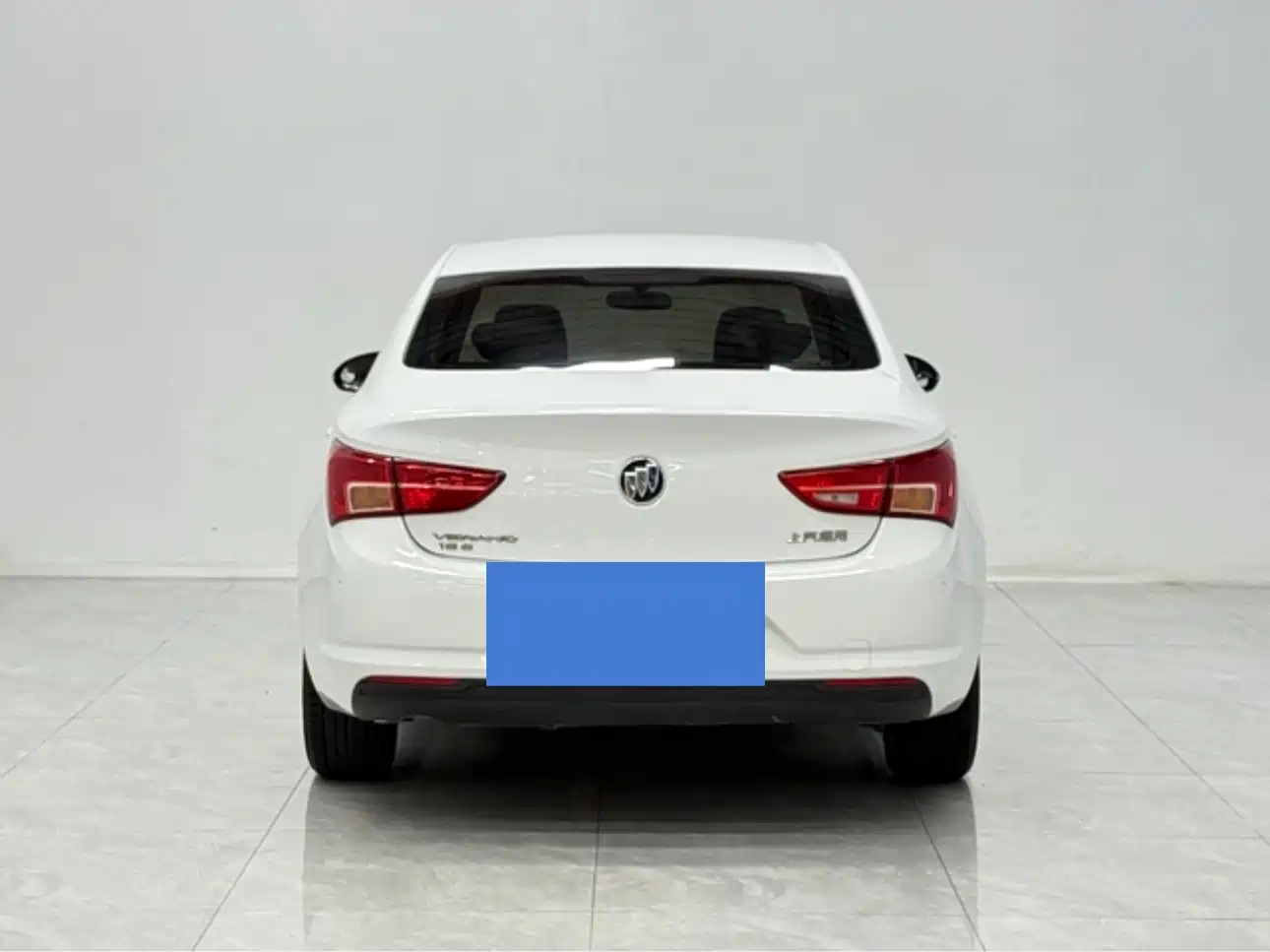 Photo 3 - Buick Verano