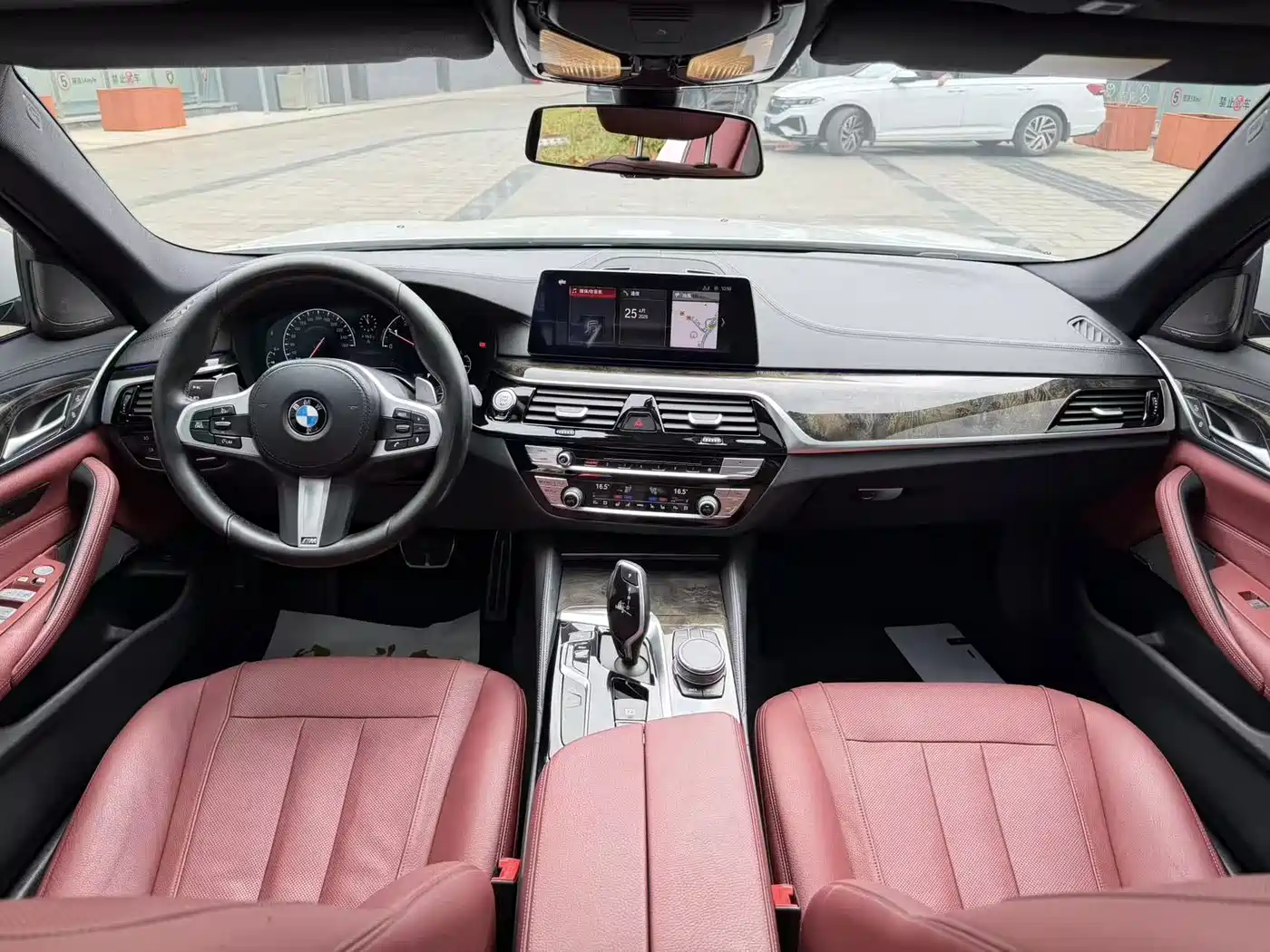 BMW 5 Series 2019 530Li Premium M Sport Package фото 5
