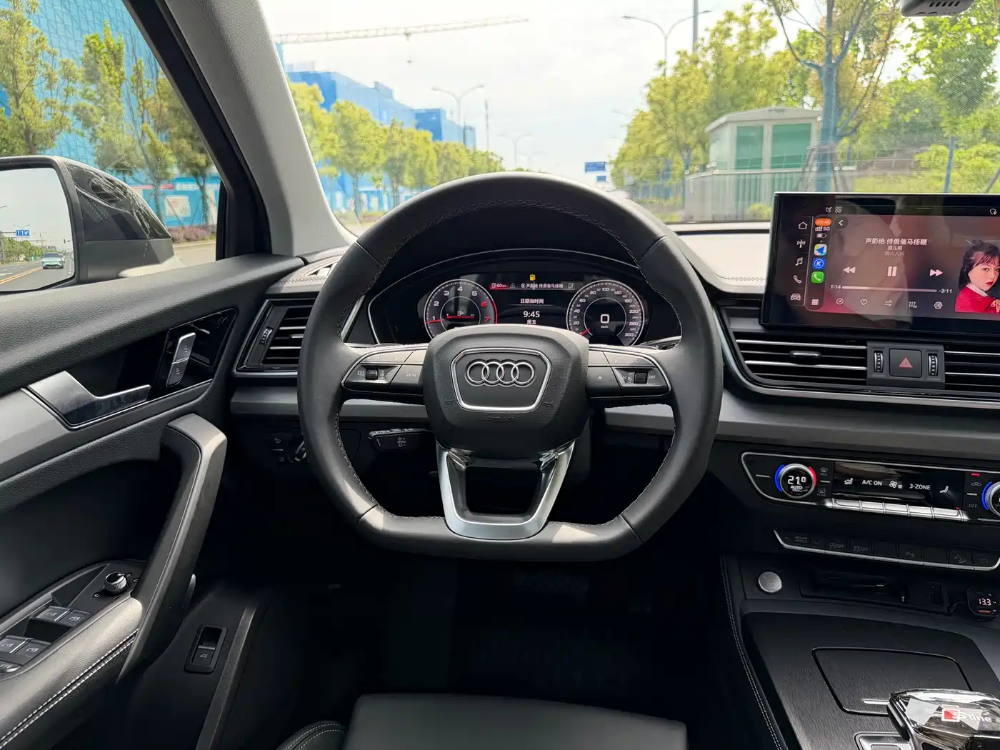 Audi Q5L 2025 40 TFSI Fashion Dynamic фото 7