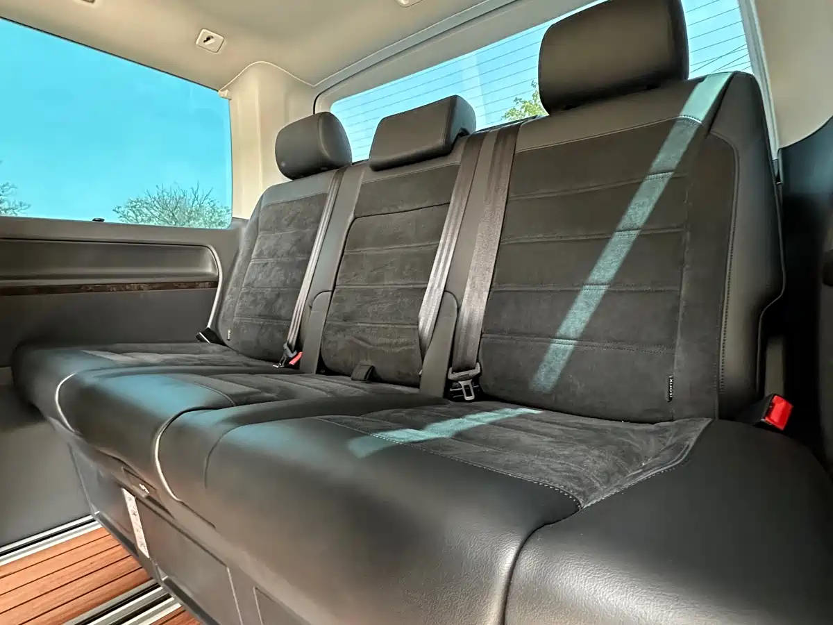 Volkswagen Multivan 2018 2.0TSI 4WD Premium Edition 7-Seater фото 12