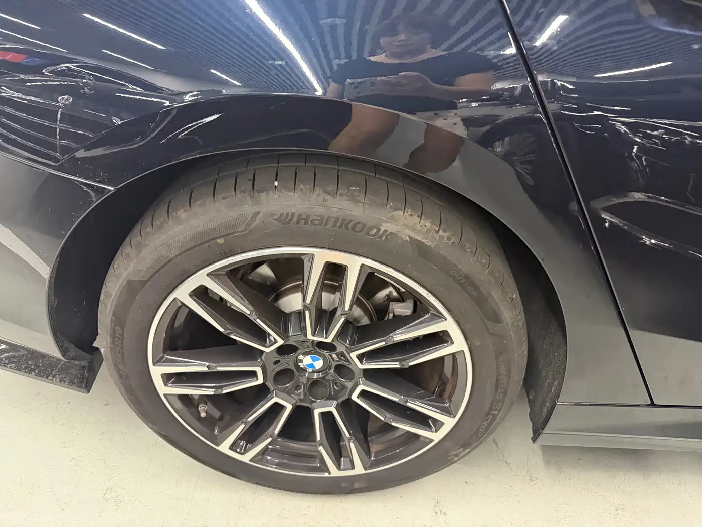 BMW 5 Series 2025 530Li Leading Luxury Package фото 14