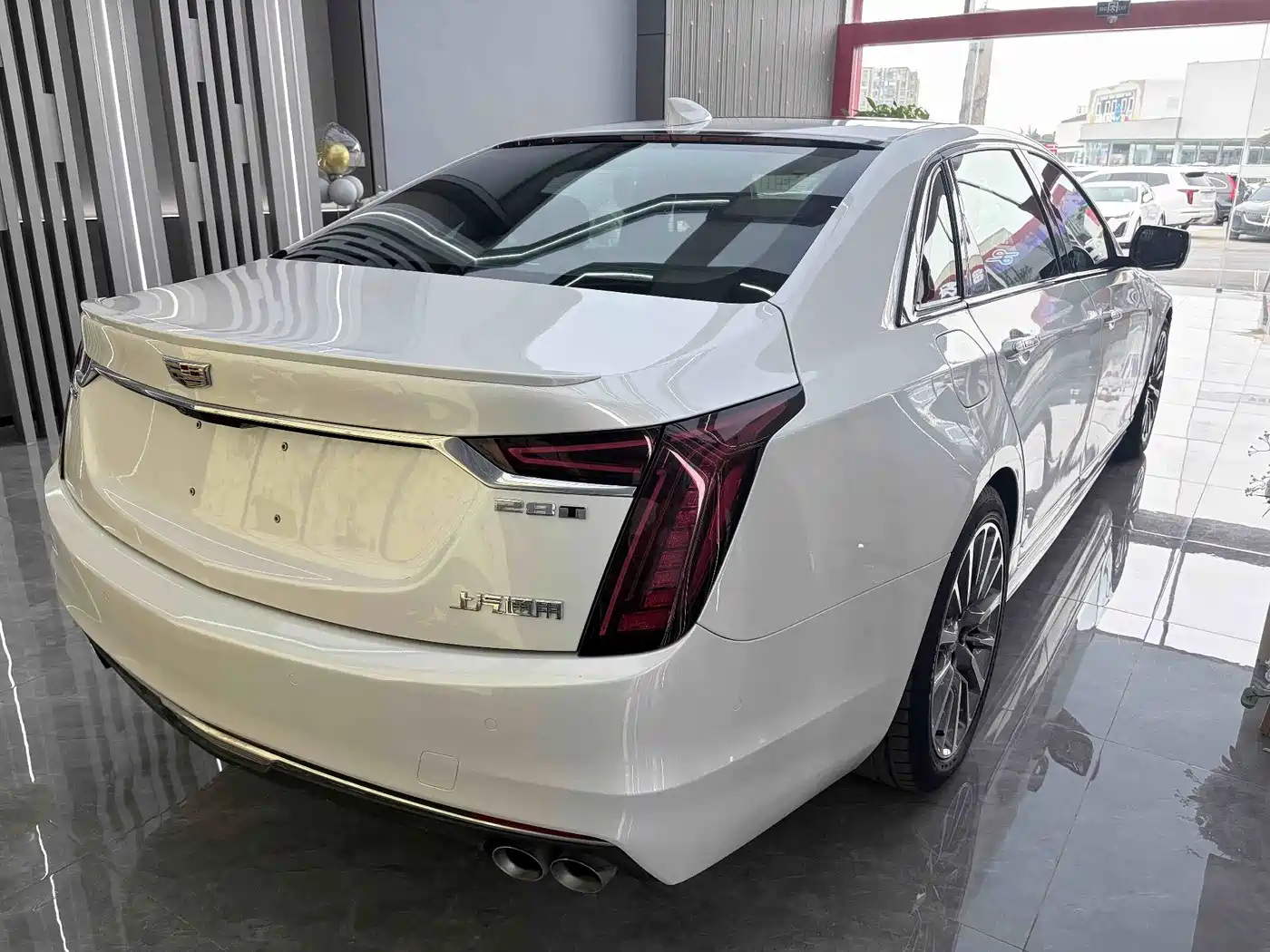 Фото 18 - Cadillac CT6