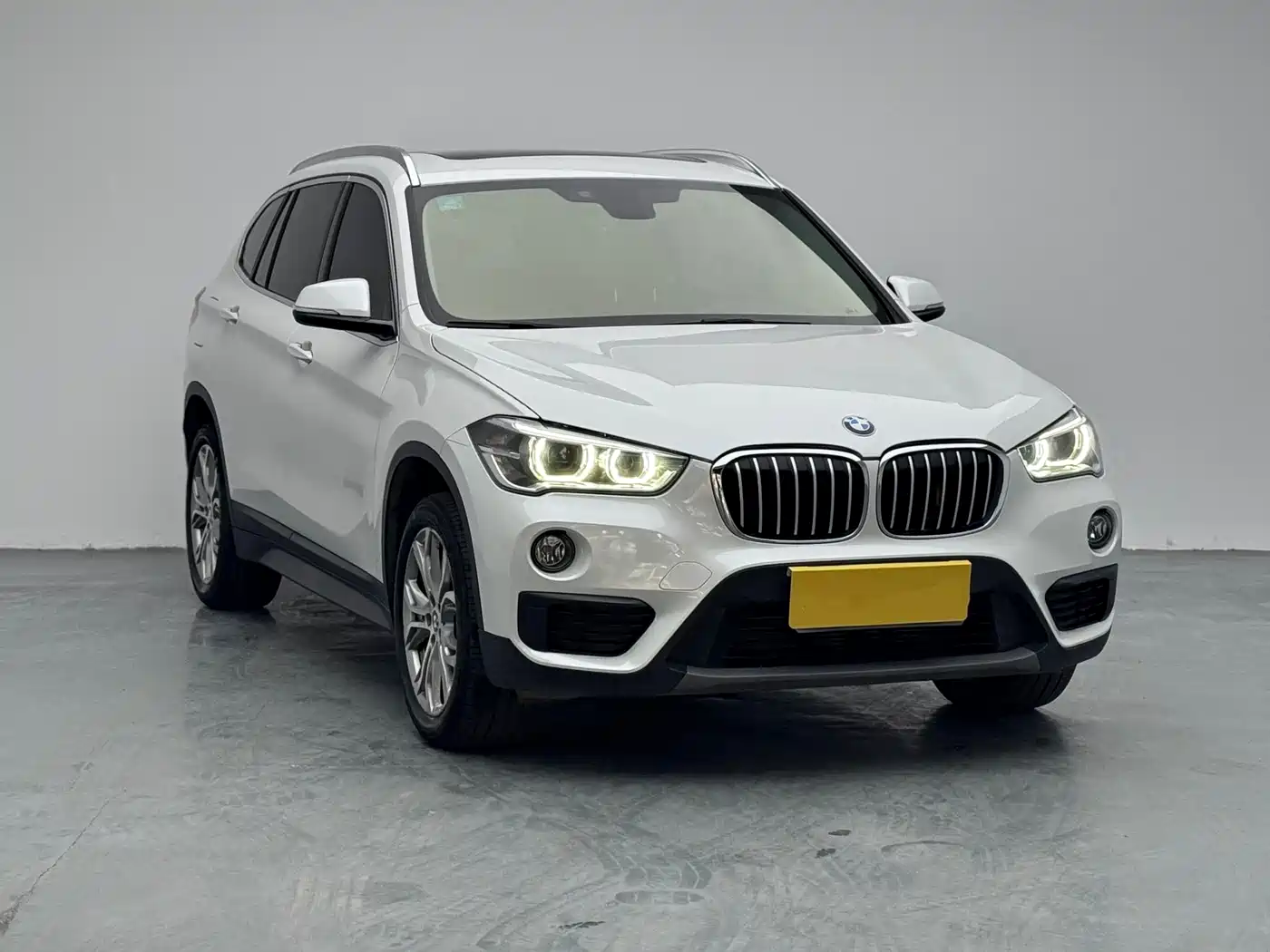 BMW X1 2018 sDrive20Li Leading Model фото 3
