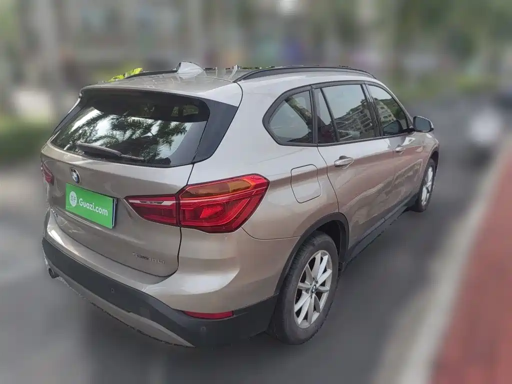BMW X1 2019 sDrive18Li Fashion Model фото 5