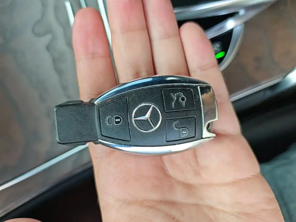 Mercedes-Benz GLC 2018 GLC 300 4MATIC Dynamic фото 9