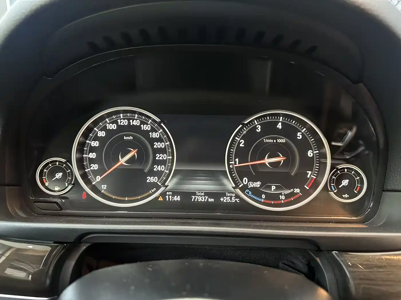BMW 5 Series 2017 525Li Luxury Design Package фото 12