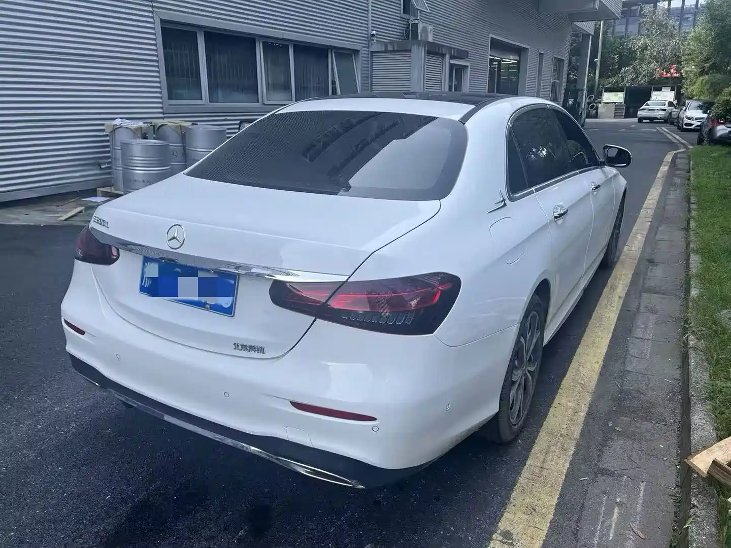 Фото 2 - Mercedes-Benz E-Class