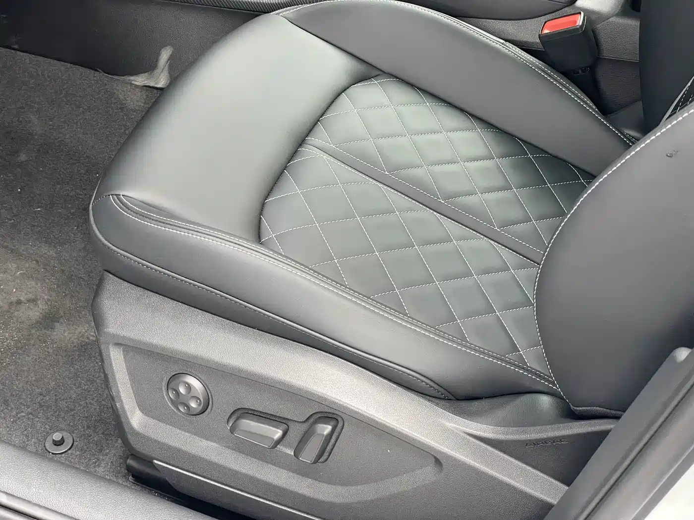 Audi Q2L 2026 2025 35TFSI Fashion Dynamic