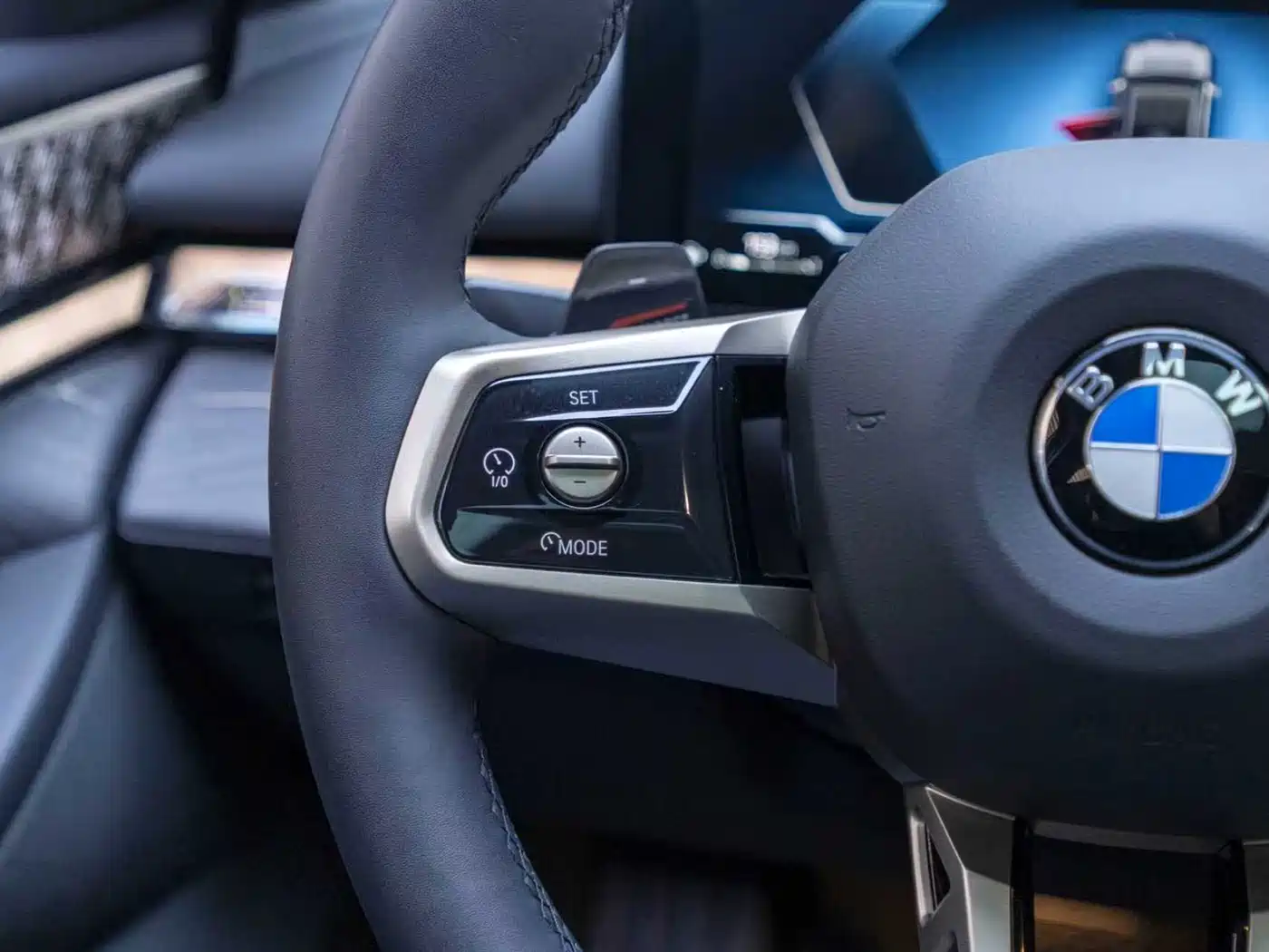 BMW 5 Series 2024 530Li Premium M Sport Package фото 14
