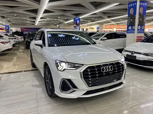 AUDI Q3 2023