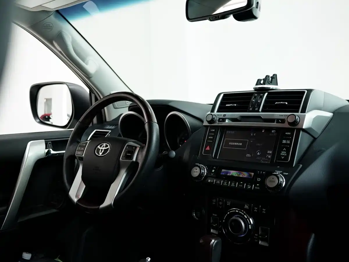 Toyota Prado 2016 3.5L Auto VX NAVI фото 9
