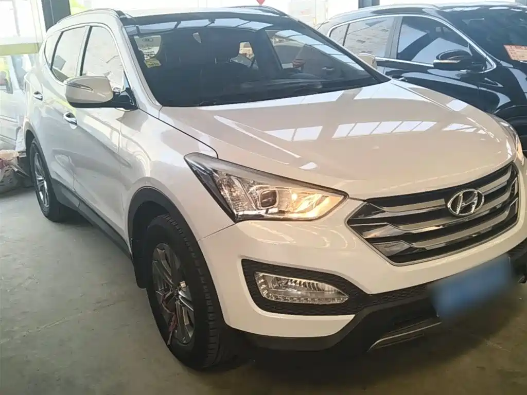 Hyundai Santa Fe 2015 2.0T Automatic 2WD Smart 5-Seater фото 4