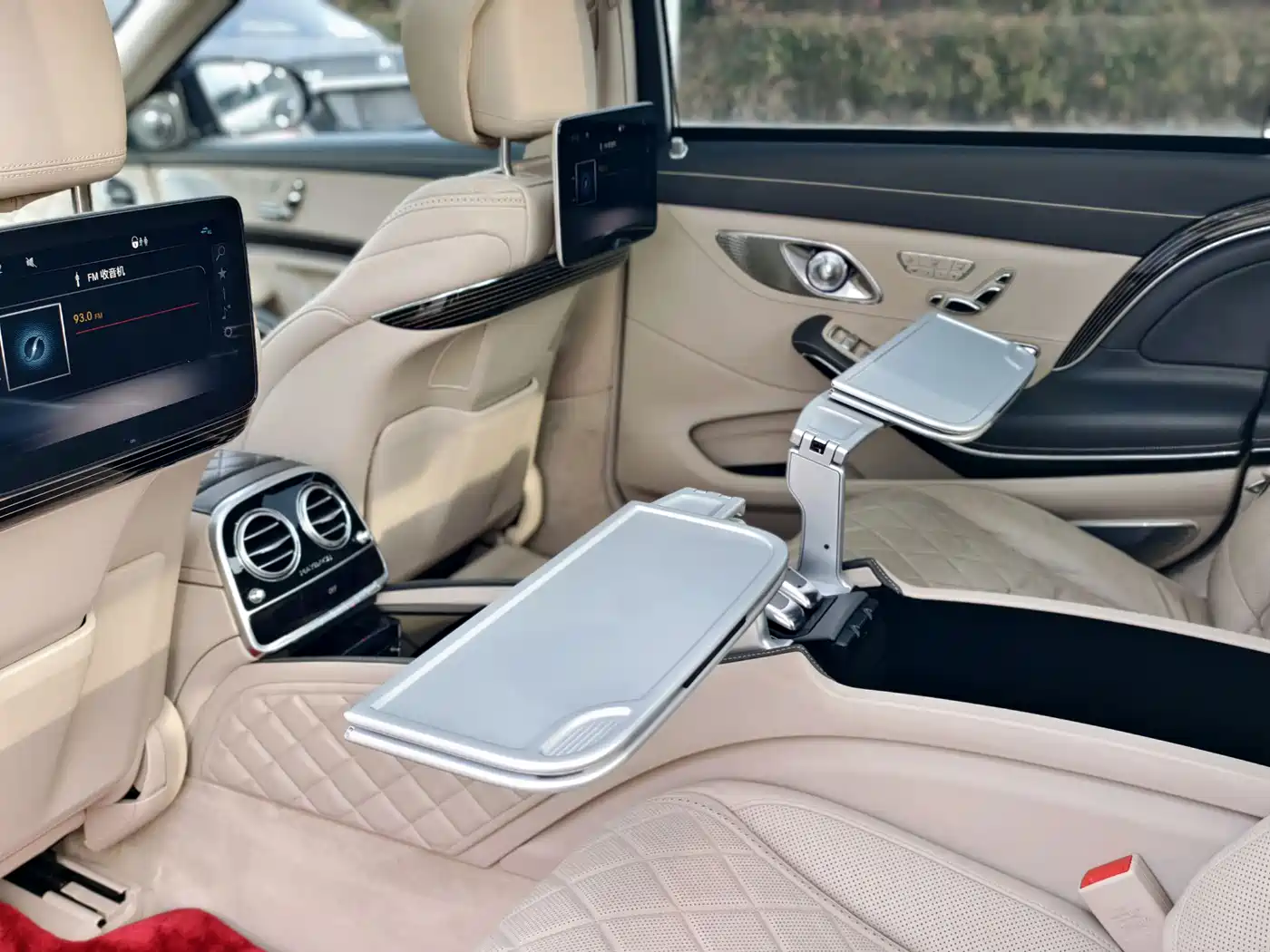Mercedes-Benz Maybach S-Class 2018 Model S 680 фото 37