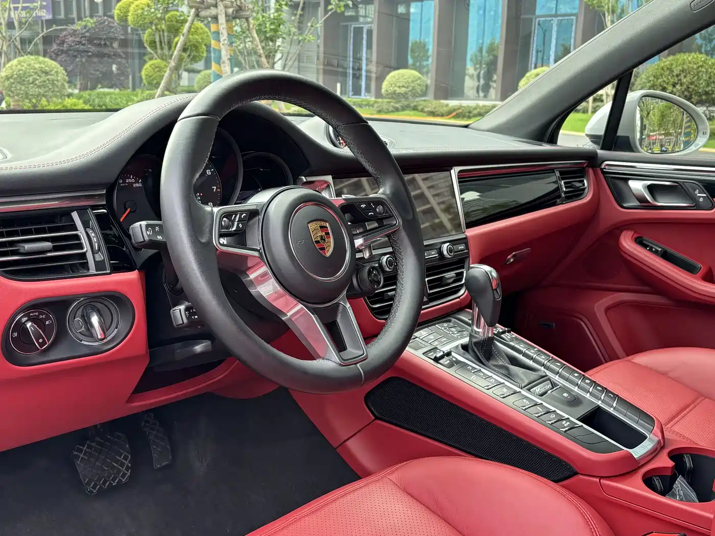 Porsche Macan 2022 Macan GTS 2.9T фото 5