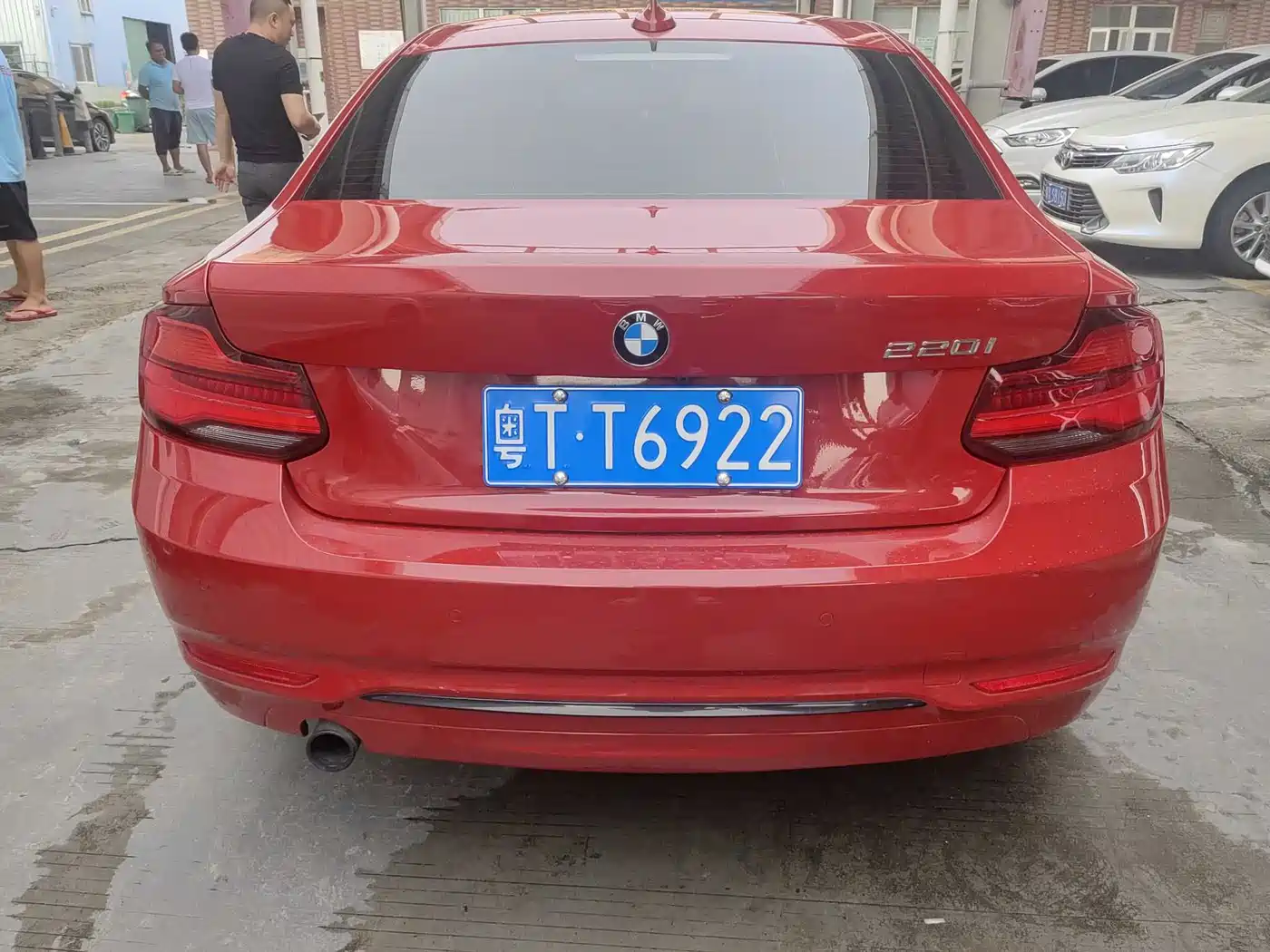 BMW 2 Series (Import) 2018 220i Sport Design Package фото 4