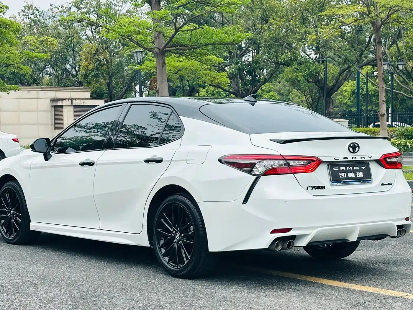 Toyota Camry 2023 2022 2.0S Knight Edition