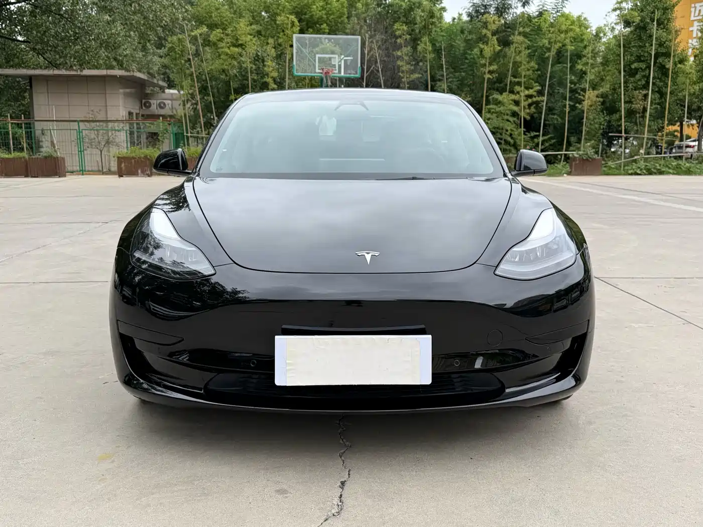 Фото 2 - Tesla Model 3