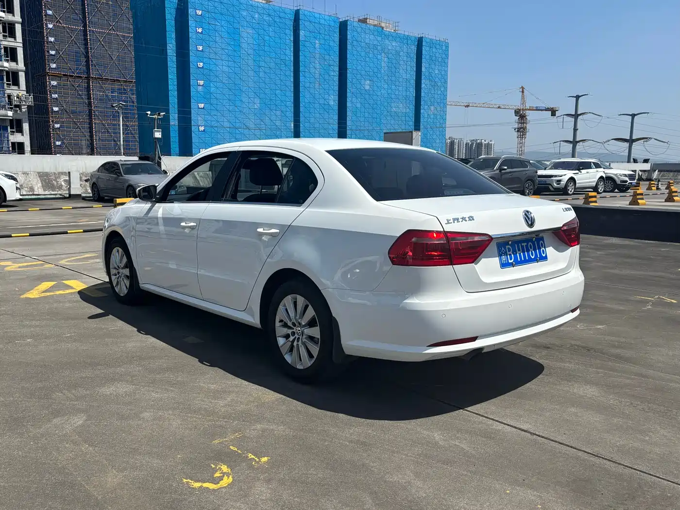 Volkswagen Lavida 2013 Facelift Classic 1.6L Automatic Comfort фото 12