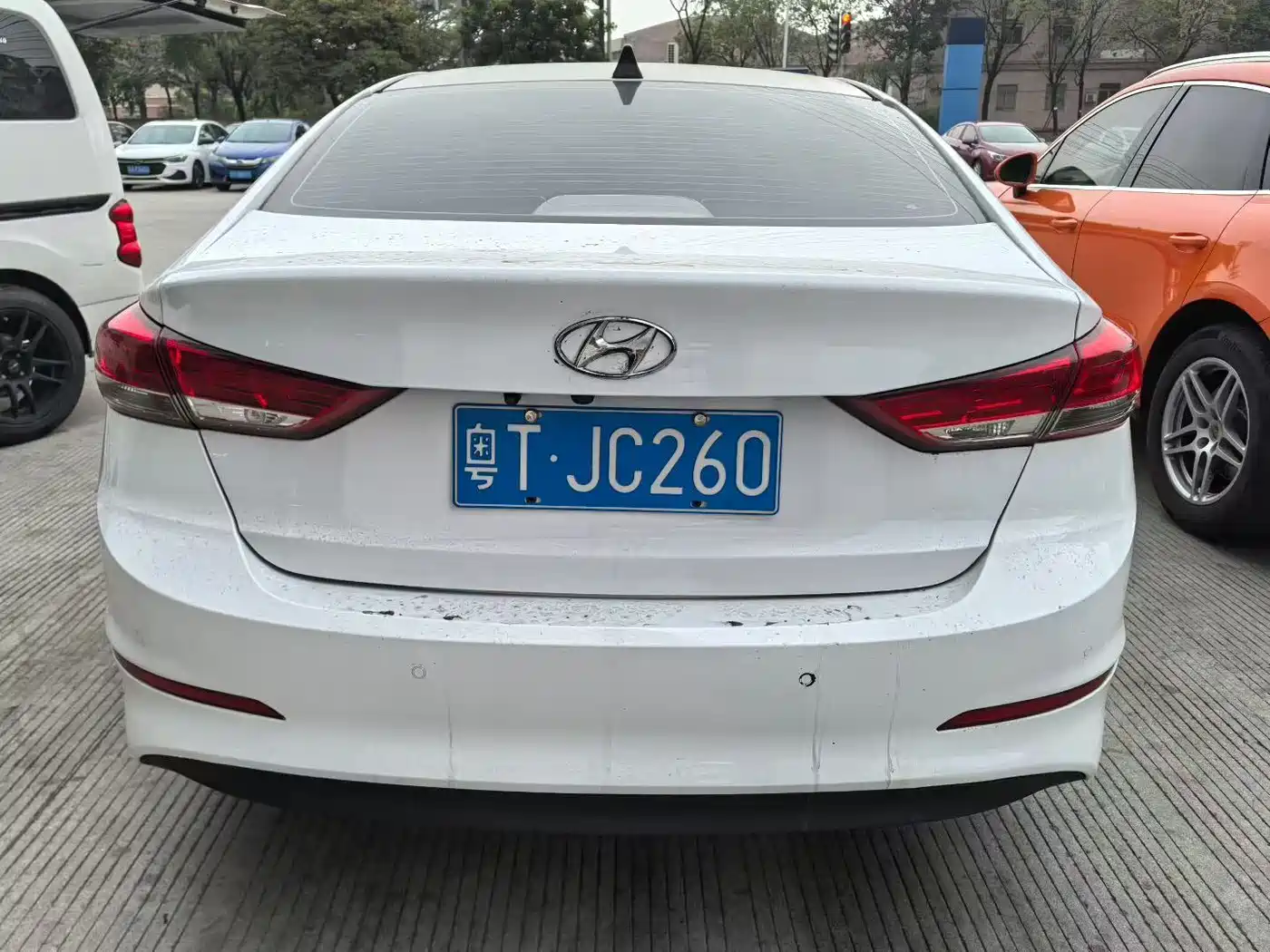 Hyundai Elantra 2020 1.5L CVT Smart Style·Elite фото 5