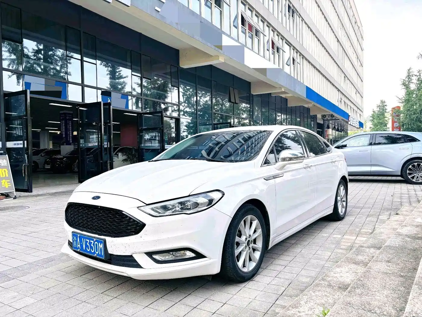 FORD MONDEO