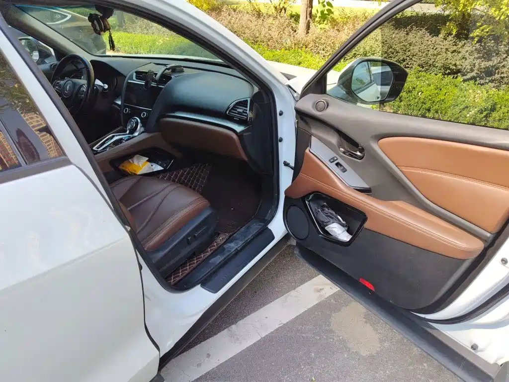 Acura CDX 2018 2016 1.5T 2WD Exclusive Edition