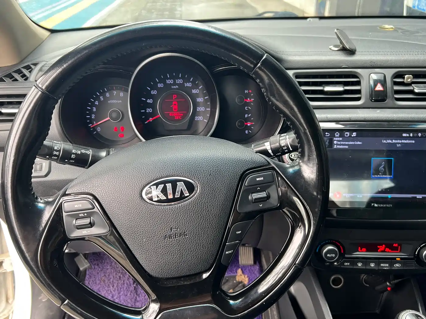 Kia K2 2015 Sedan 1.6L AT Premium фото 9