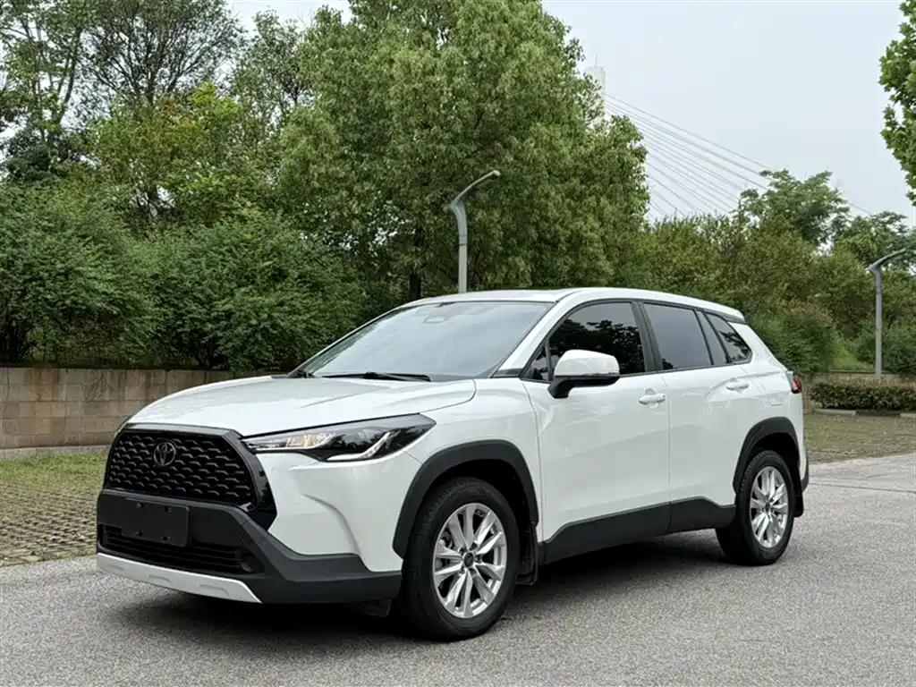 Toyota Corolla Cross 2023 2.0L Elite Edition фото 3