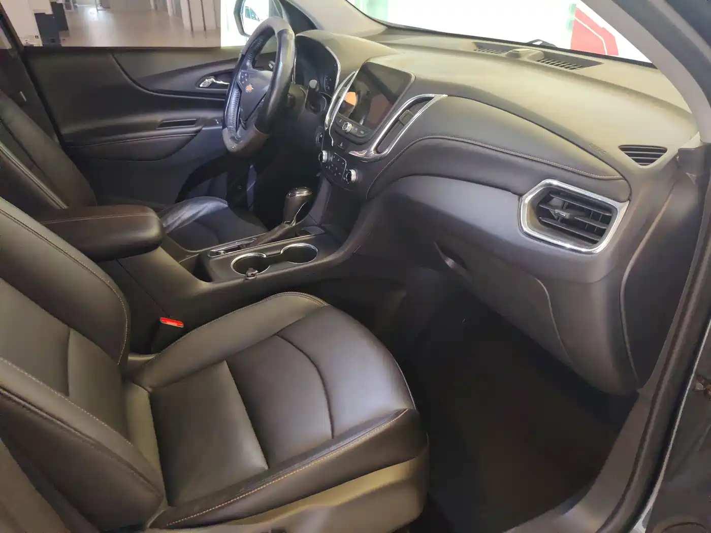 Chevrolet Equinox 2019 535T Auto Control Edition China V фото 36
