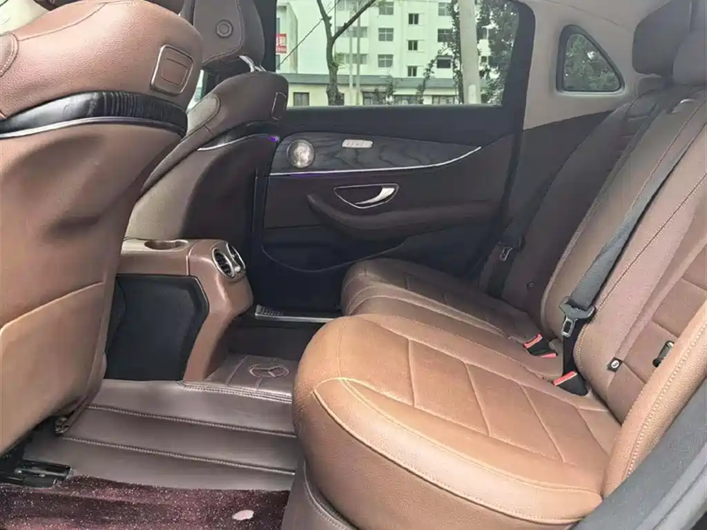 Mercedes-Benz E-Class 2018 E 200 L Sport 4MATIC фото 14